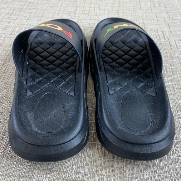 PONY Women’s Slides Pool Beach Sandals Flip Flops Black w/Multicolored Logo Sz 7 - Picture 5 of 10